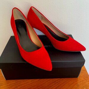Expression Nala pumps; size 7; red/scarlet
